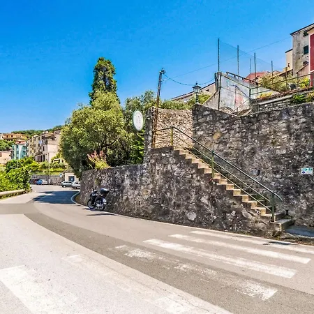 La Frida By Interhome Lerici
